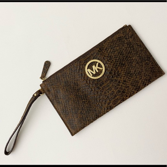 MICHAEL Michael Kors Handbags - Michael Kors Snakeskin Wristlet Clutch NWOT